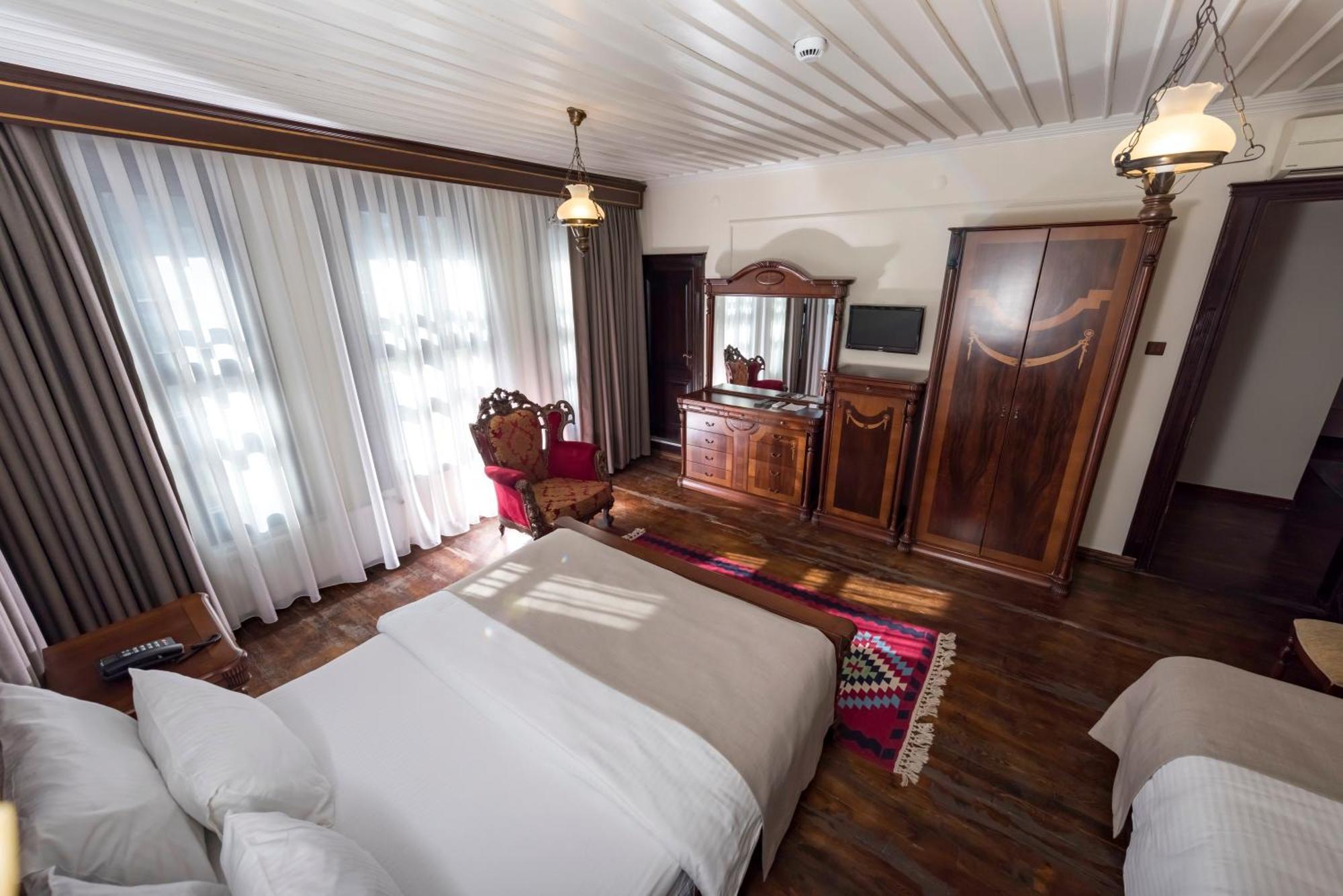 Katre Tasodalar Hotel Edirne Buitenkant foto